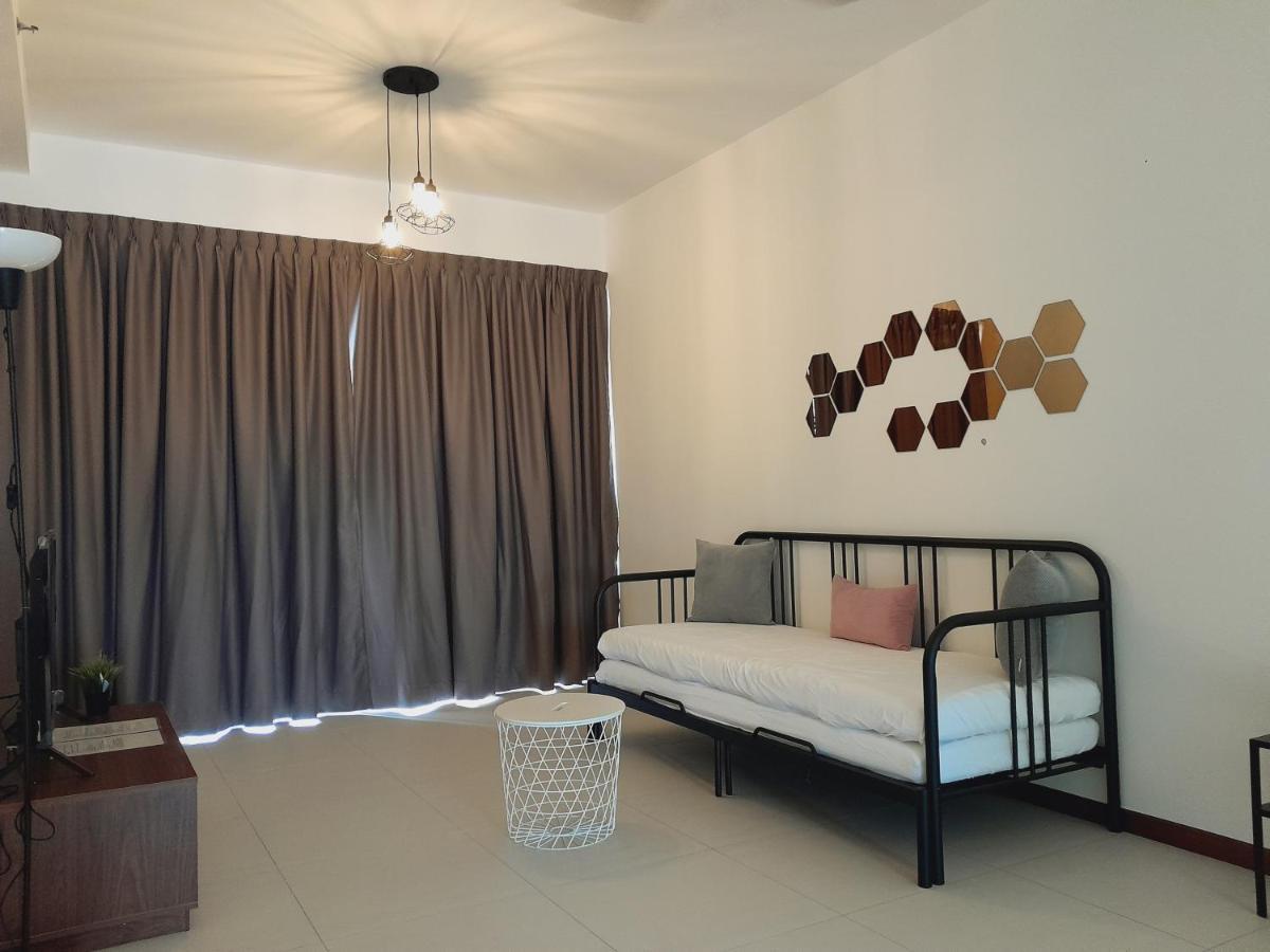The Landmark Comfort Relax Spacious Sea View By Iz Tanjung Tokong Екстер'єр фото