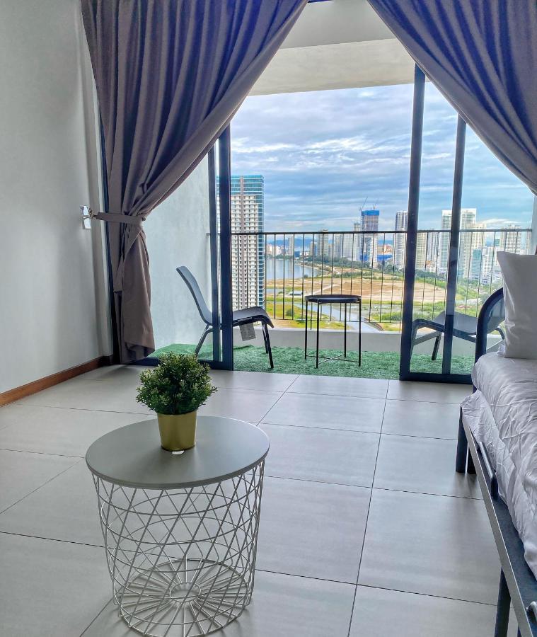 The Landmark Comfort Relax Spacious Sea View By Iz Tanjung Tokong Екстер'єр фото