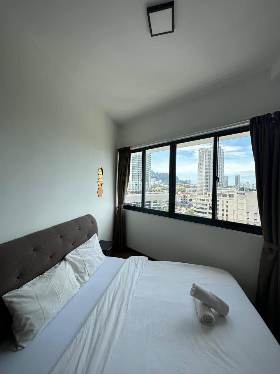 The Landmark Comfort Relax Spacious Sea View By Iz Tanjung Tokong Екстер'єр фото