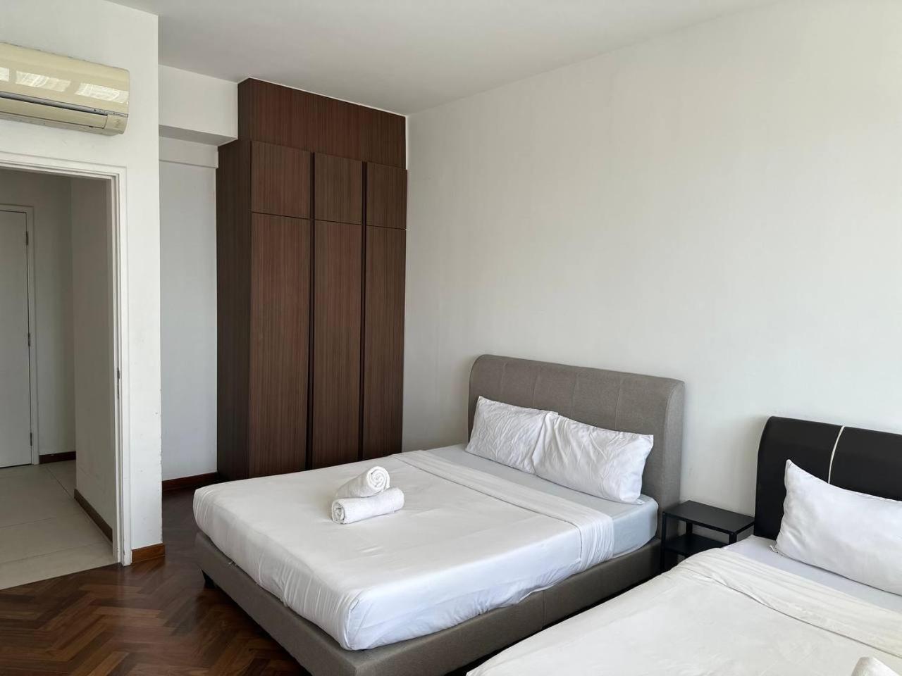 The Landmark Comfort Relax Spacious Sea View By Iz Tanjung Tokong Екстер'єр фото
